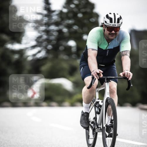 21.06.2026 - 29. Vierlanden-Triathlon H.Heesch http://msf.ph/oto/9910247 21.06.2026 11:58:12 Radfahren 629, 670, 684, 782, 800 meine-sportfotos.de