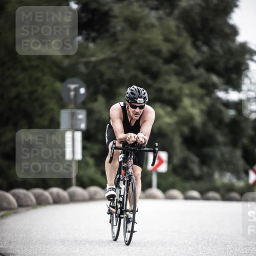 21.06.2026 - 29. Vierlanden-Triathlon H.Heesch http://msf.ph/oto/9910303 21.06.2026 11:58:56 Radfahren 257, 809, 902 meine-sportfotos.de