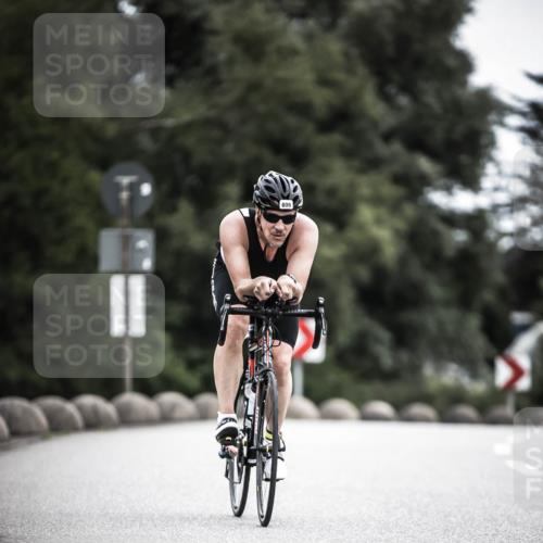 21.06.2026 - 29. Vierlanden-Triathlon H.Heesch http://msf.ph/oto/9910307 21.06.2026 11:58:56 Radfahren 257, 809, 902 meine-sportfotos.de