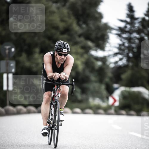21.06.2026 - 29. Vierlanden-Triathlon H.Heesch http://msf.ph/oto/9910315 21.06.2026 11:58:56 Radfahren 257, 809, 902 meine-sportfotos.de