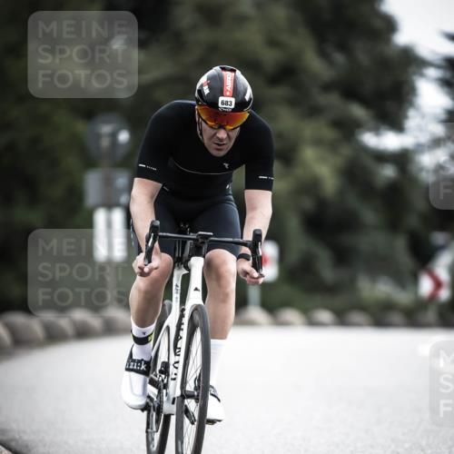 21.06.2026 - 29. Vierlanden-Triathlon H.Heesch http://msf.ph/oto/9910361 21.06.2026 11:59:05 Radfahren 683, 899 meine-sportfotos.de