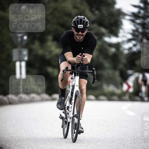 21.06.2026 - 29. Vierlanden-Triathlon H.Heesch http://msf.ph/oto/9910384 21.06.2026 11:59:17 Radfahren 97, 645, 654, 735, 845 meine-sportfotos.de