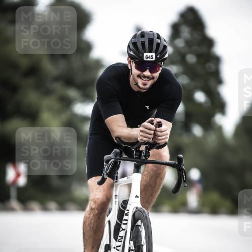 21.06.2026 - 29. Vierlanden-Triathlon H.Heesch http://msf.ph/oto/9910419 21.06.2026 11:59:17 Radfahren 97, 645, 654, 735, 845 meine-sportfotos.de