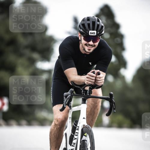 21.06.2026 - 29. Vierlanden-Triathlon H.Heesch http://msf.ph/oto/9910421 21.06.2026 11:59:17 Radfahren 97, 645, 654, 735, 845 meine-sportfotos.de