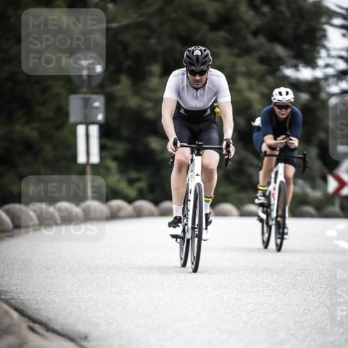 21.06.2026 - 29. Vierlanden-Triathlon H.Heesch http://msf.ph/oto/9910431 21.06.2026 11:59:22 Radfahren 271, 735, 845 meine-sportfotos.de