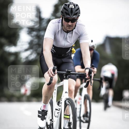 21.06.2026 - 29. Vierlanden-Triathlon H.Heesch http://msf.ph/oto/9910479 21.06.2026 11:59:23 Radfahren 271, 735, 845 meine-sportfotos.de