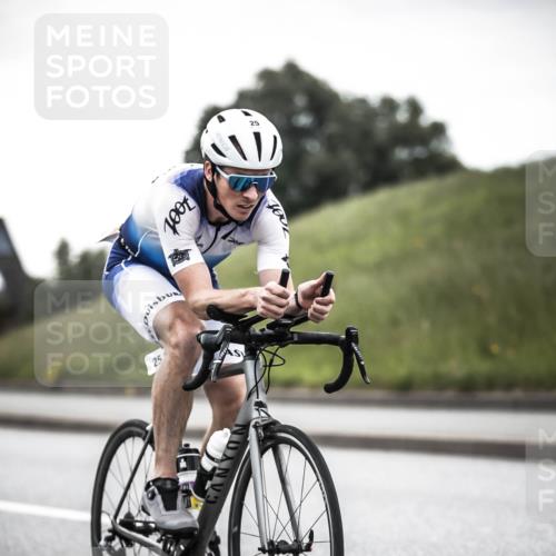 21.06.2026 - 29. Vierlanden-Triathlon H.Heesch http://msf.ph/oto/9910486 21.06.2026 09:33:35 Radfahren 25 meine-sportfotos.de
