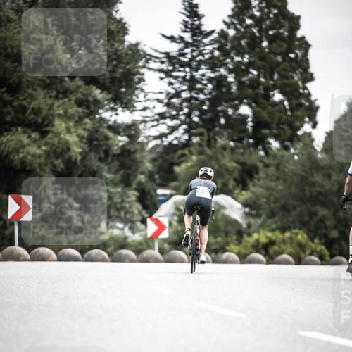 21.06.2026 - 29. Vierlanden-Triathlon H.Heesch http://msf.ph/oto/9910489 21.06.2026 11:59:49 Radfahren  meine-sportfotos.de