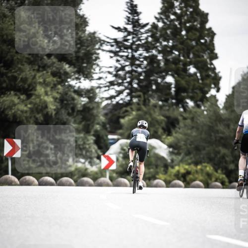 21.06.2026 - 29. Vierlanden-Triathlon H.Heesch http://msf.ph/oto/9910493 21.06.2026 11:59:49 Radfahren  meine-sportfotos.de