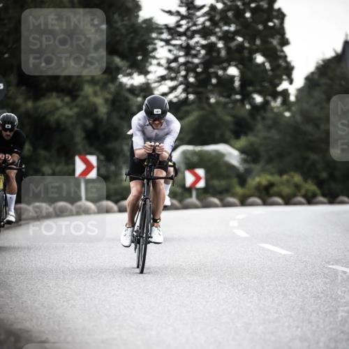 21.06.2026 - 29. Vierlanden-Triathlon H.Heesch http://msf.ph/oto/9910496 21.06.2026 09:33:55 Radfahren 40, 47, 96, 101, 153, 187 meine-sportfotos.de