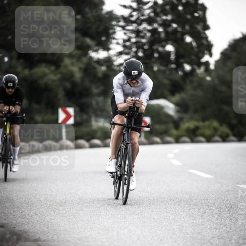 21.06.2026 - 29. Vierlanden-Triathlon H.Heesch http://msf.ph/oto/9910506 21.06.2026 09:33:55 Radfahren 40, 47, 96, 101, 153, 187 meine-sportfotos.de