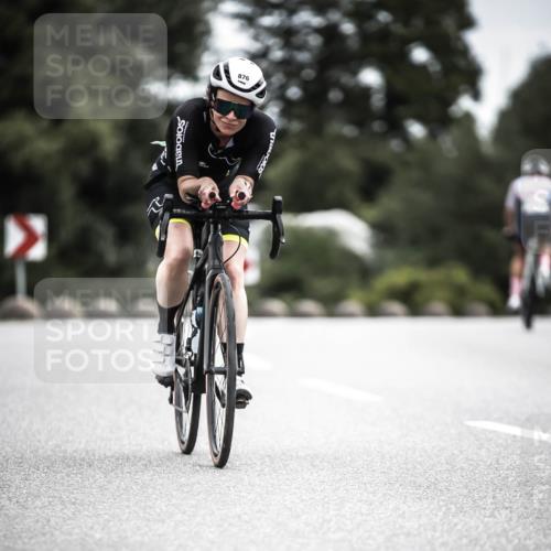 21.06.2026 - 29. Vierlanden-Triathlon H.Heesch http://msf.ph/oto/9910529 21.06.2026 12:00:24 Radfahren 295, 788, 876 meine-sportfotos.de