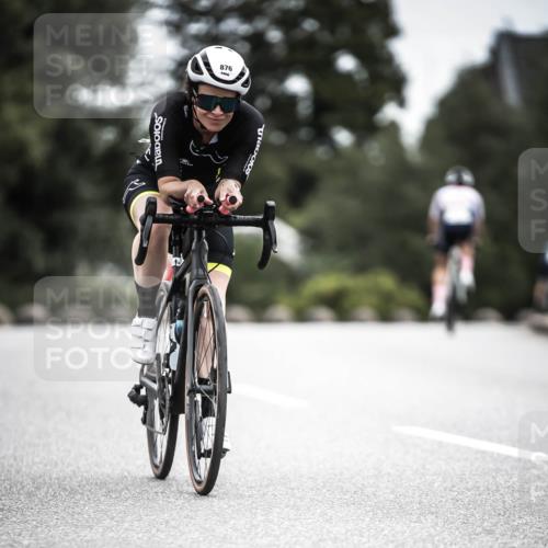 21.06.2026 - 29. Vierlanden-Triathlon H.Heesch http://msf.ph/oto/9910535 21.06.2026 12:00:24 Radfahren 295, 788, 876 meine-sportfotos.de