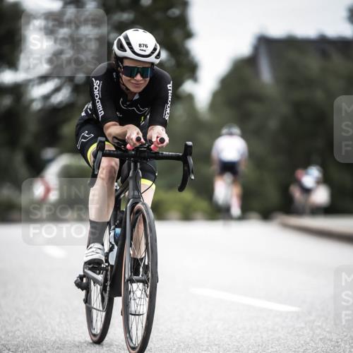 21.06.2026 - 29. Vierlanden-Triathlon H.Heesch http://msf.ph/oto/9910543 21.06.2026 12:00:24 Radfahren 295, 788, 876 meine-sportfotos.de