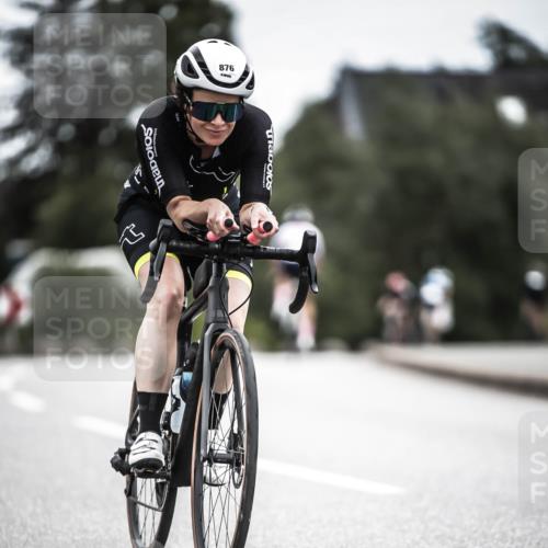 21.06.2026 - 29. Vierlanden-Triathlon H.Heesch http://msf.ph/oto/9910547 21.06.2026 12:00:24 Radfahren 295, 788, 876 meine-sportfotos.de