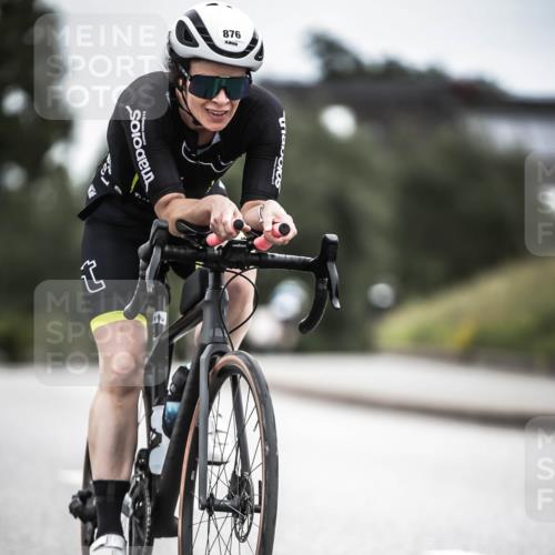21.06.2026 - 29. Vierlanden-Triathlon H.Heesch http://msf.ph/oto/9910555 21.06.2026 12:00:24 Radfahren 295, 788, 876 meine-sportfotos.de