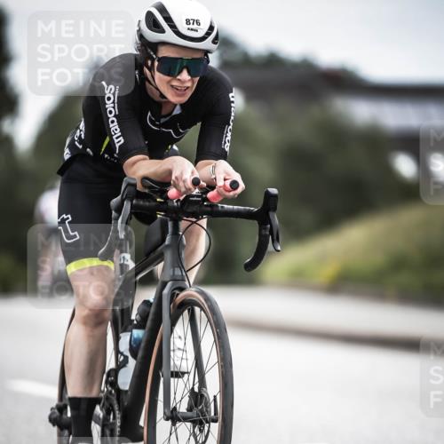 21.06.2026 - 29. Vierlanden-Triathlon H.Heesch http://msf.ph/oto/9910557 21.06.2026 12:00:24 Radfahren 295, 788, 876 meine-sportfotos.de