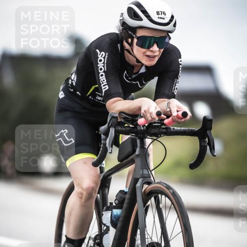 21.06.2026 - 29. Vierlanden-Triathlon H.Heesch http://msf.ph/oto/9910563 21.06.2026 12:00:25 Radfahren 295, 788, 876, 903 meine-sportfotos.de