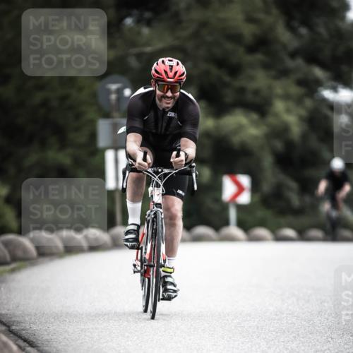 21.06.2026 - 29. Vierlanden-Triathlon H.Heesch http://msf.ph/oto/9910573 21.06.2026 12:00:33 Radfahren 658, 669, 903 meine-sportfotos.de