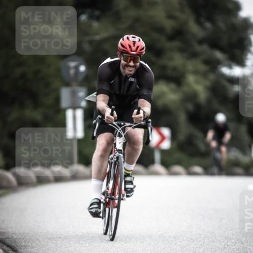 21.06.2026 - 29. Vierlanden-Triathlon H.Heesch http://msf.ph/oto/9910580 21.06.2026 12:00:34 Radfahren 658, 669, 903 meine-sportfotos.de