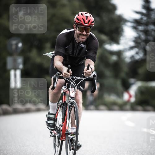 21.06.2026 - 29. Vierlanden-Triathlon H.Heesch http://msf.ph/oto/9910594 21.06.2026 12:00:34 Radfahren 658, 669, 903 meine-sportfotos.de