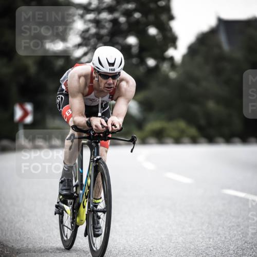 21.06.2026 - 29. Vierlanden-Triathlon H.Heesch http://msf.ph/oto/9910603 21.06.2026 09:34:48 Radfahren 26, 81, 160 meine-sportfotos.de