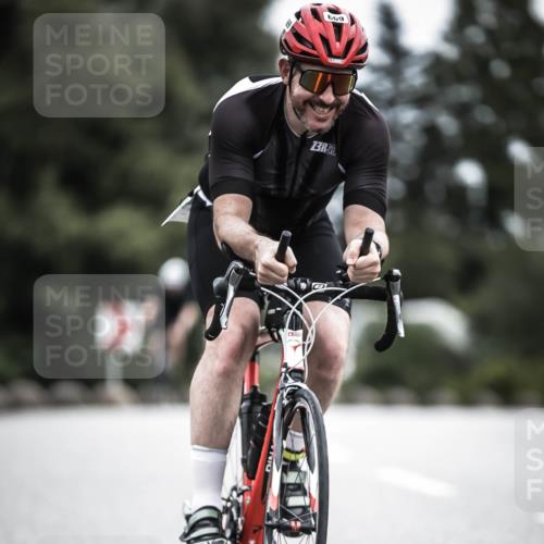 21.06.2026 - 29. Vierlanden-Triathlon H.Heesch http://msf.ph/oto/9910606 21.06.2026 12:00:34 Radfahren 658, 669, 903 meine-sportfotos.de