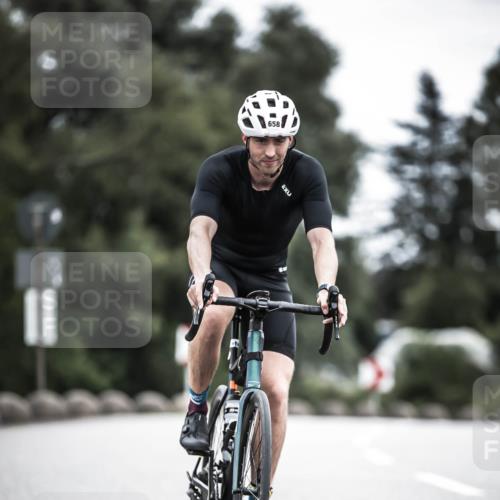 21.06.2026 - 29. Vierlanden-Triathlon H.Heesch http://msf.ph/oto/9910640 21.06.2026 12:00:39 Radfahren 658 meine-sportfotos.de