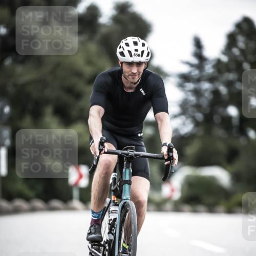 21.06.2026 - 29. Vierlanden-Triathlon H.Heesch http://msf.ph/oto/9910645 21.06.2026 12:00:39 Radfahren 658 meine-sportfotos.de
