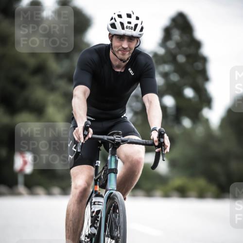 21.06.2026 - 29. Vierlanden-Triathlon H.Heesch http://msf.ph/oto/9910653 21.06.2026 12:00:39 Radfahren 658 meine-sportfotos.de