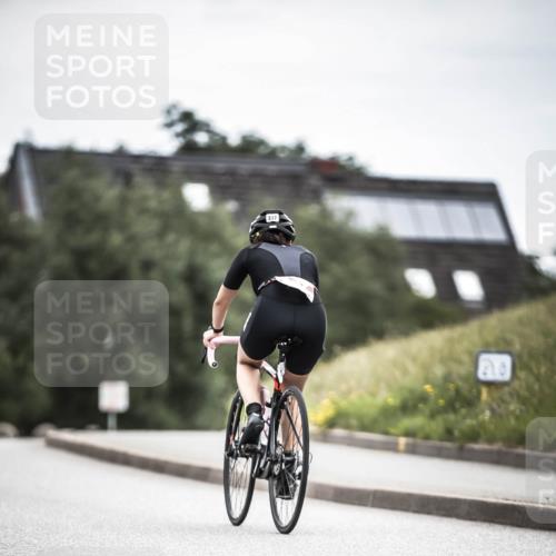 21.06.2026 - 29. Vierlanden-Triathlon H.Heesch http://msf.ph/oto/9910703 21.06.2026 12:01:01 Radfahren 664, 848 meine-sportfotos.de