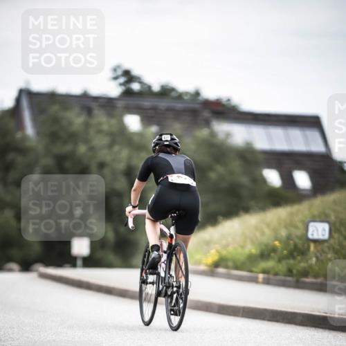21.06.2026 - 29. Vierlanden-Triathlon H.Heesch http://msf.ph/oto/9910705 21.06.2026 12:01:01 Radfahren 664, 848 meine-sportfotos.de