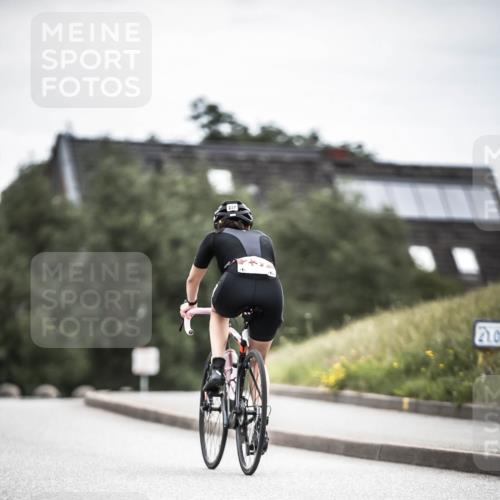 21.06.2026 - 29. Vierlanden-Triathlon H.Heesch http://msf.ph/oto/9910709 21.06.2026 12:01:01 Radfahren 664, 848 meine-sportfotos.de