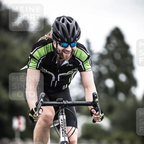 21.06.2026 - 29. Vierlanden-Triathlon H.Heesch http://msf.ph/oto/9910727 21.06.2026 12:01:28 Radfahren 665, 719, 896 meine-sportfotos.de