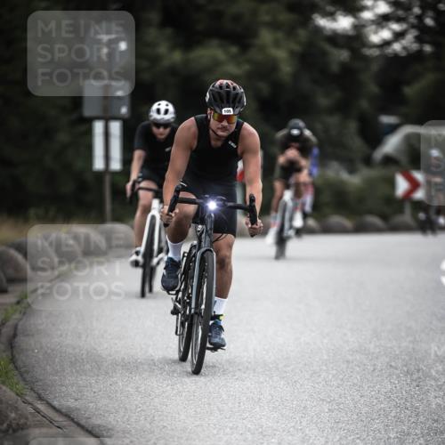 21.06.2026 - 29. Vierlanden-Triathlon H.Heesch http://msf.ph/oto/9910730 21.06.2026 09:35:51 Radfahren 86, 105, 122, 161, 198, 270, 279 meine-sportfotos.de