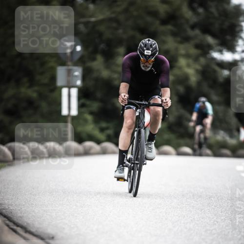21.06.2026 - 29. Vierlanden-Triathlon H.Heesch http://msf.ph/oto/9910781 21.06.2026 12:02:04 Radfahren 661, 755, 758 meine-sportfotos.de