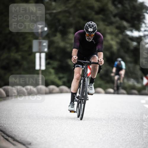 21.06.2026 - 29. Vierlanden-Triathlon H.Heesch http://msf.ph/oto/9910783 21.06.2026 12:02:04 Radfahren 661, 755, 758 meine-sportfotos.de