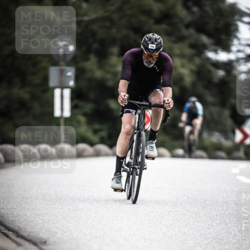 21.06.2026 - 29. Vierlanden-Triathlon H.Heesch http://msf.ph/oto/9910785 21.06.2026 12:02:04 Radfahren 661, 755, 758 meine-sportfotos.de