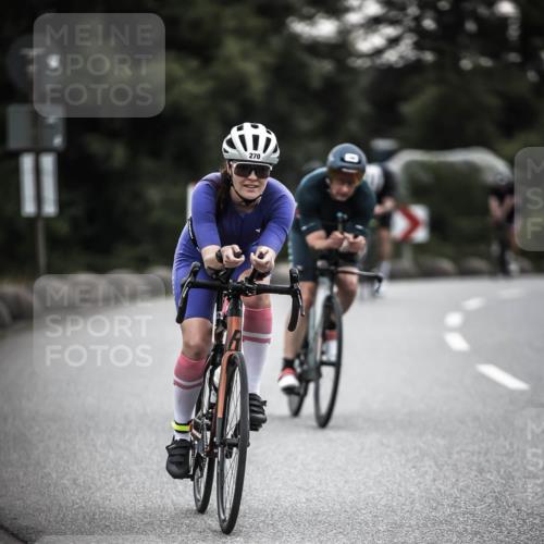 21.06.2026 - 29. Vierlanden-Triathlon H.Heesch http://msf.ph/oto/9910792 21.06.2026 09:35:55 Radfahren 75, 86, 90, 105, 161, 176, 198, 200, 270, 279 meine-sportfotos.de