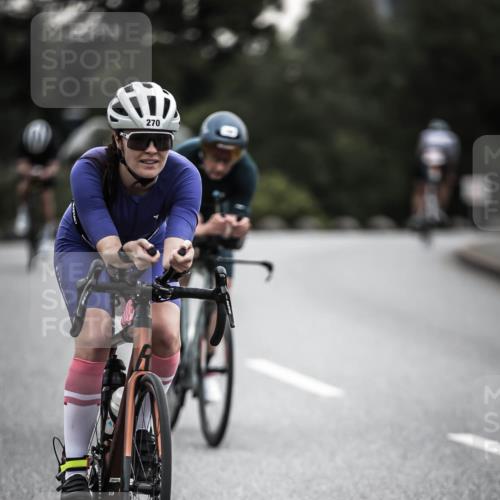 21.06.2026 - 29. Vierlanden-Triathlon H.Heesch http://msf.ph/oto/9910806 21.06.2026 09:35:56 Radfahren 75, 86, 90, 105, 161, 176, 198, 200, 270, 279 meine-sportfotos.de