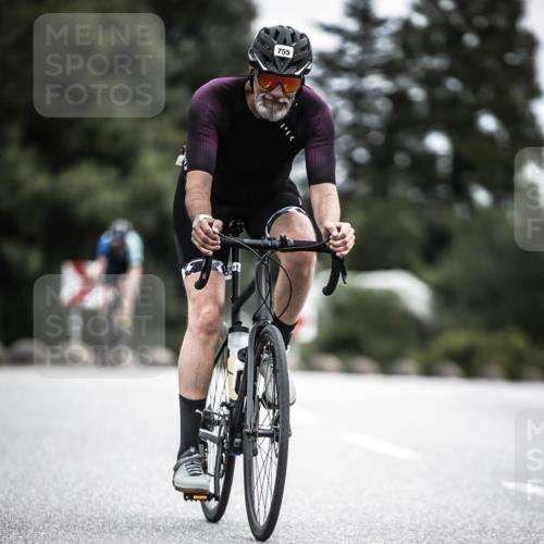 21.06.2026 - 29. Vierlanden-Triathlon H.Heesch http://msf.ph/oto/9910811 21.06.2026 12:02:04 Radfahren 661, 755, 758 meine-sportfotos.de