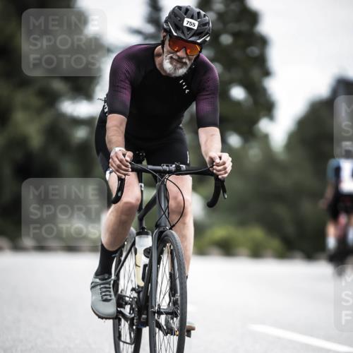 21.06.2026 - 29. Vierlanden-Triathlon H.Heesch http://msf.ph/oto/9910821 21.06.2026 12:02:05 Radfahren 661, 755, 758 meine-sportfotos.de