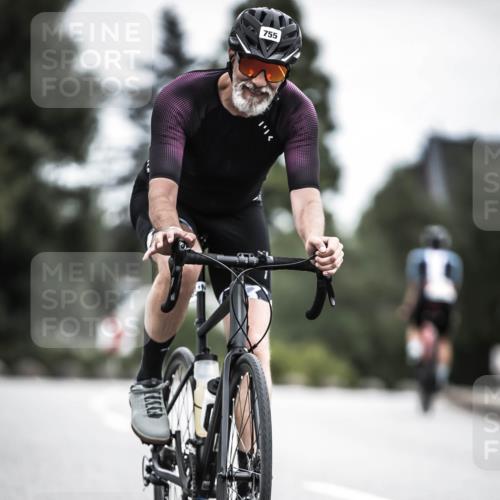 21.06.2026 - 29. Vierlanden-Triathlon H.Heesch http://msf.ph/oto/9910825 21.06.2026 12:02:05 Radfahren 661, 755, 758 meine-sportfotos.de