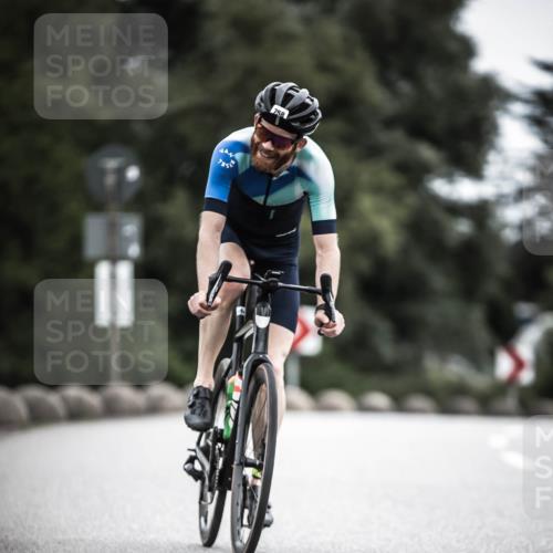 21.06.2026 - 29. Vierlanden-Triathlon H.Heesch http://msf.ph/oto/9910835 21.06.2026 12:02:08 Radfahren 661, 755, 758, 885 meine-sportfotos.de