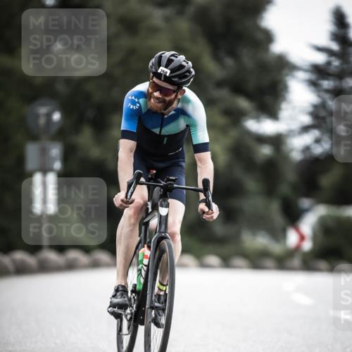 21.06.2026 - 29. Vierlanden-Triathlon H.Heesch http://msf.ph/oto/9910839 21.06.2026 12:02:08 Radfahren 661, 755, 758, 885 meine-sportfotos.de
