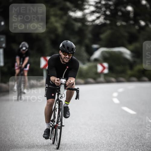 21.06.2026 - 29. Vierlanden-Triathlon H.Heesch http://msf.ph/oto/9910840 21.06.2026 09:35:59 Radfahren 75, 86, 90, 176, 198, 200, 270 meine-sportfotos.de