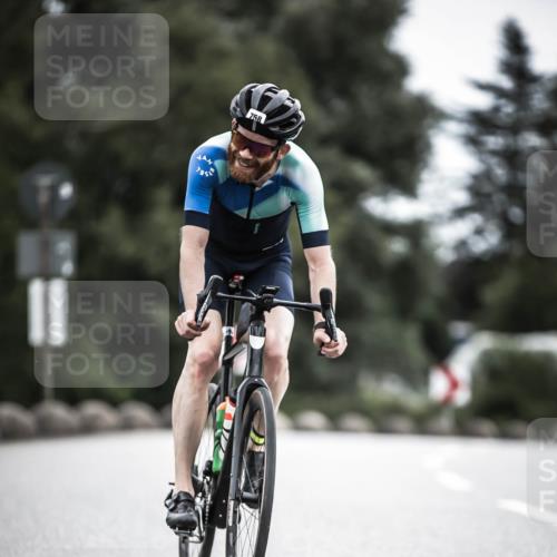 21.06.2026 - 29. Vierlanden-Triathlon H.Heesch http://msf.ph/oto/9910841 21.06.2026 12:02:08 Radfahren 661, 755, 758, 885 meine-sportfotos.de