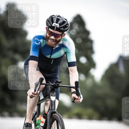 21.06.2026 - 29. Vierlanden-Triathlon H.Heesch http://msf.ph/oto/9910859 21.06.2026 12:02:09 Radfahren 661, 755, 758, 885 meine-sportfotos.de