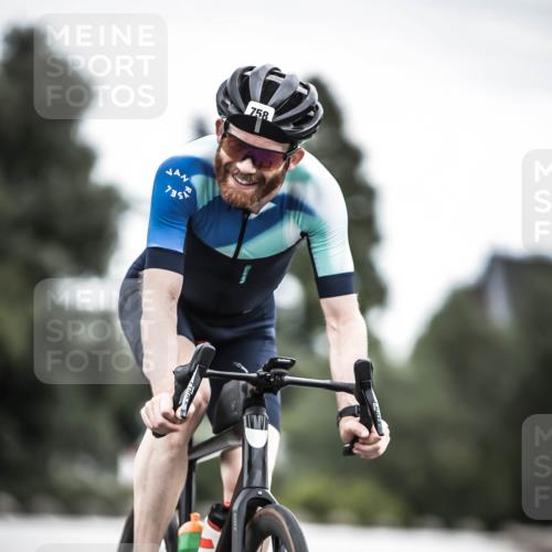 21.06.2026 - 29. Vierlanden-Triathlon H.Heesch http://msf.ph/oto/9910861 21.06.2026 12:02:09 Radfahren 661, 755, 758, 885 meine-sportfotos.de