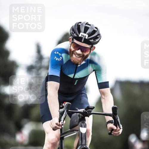 21.06.2026 - 29. Vierlanden-Triathlon H.Heesch http://msf.ph/oto/9910865 21.06.2026 12:02:09 Radfahren 661, 755, 758, 885 meine-sportfotos.de